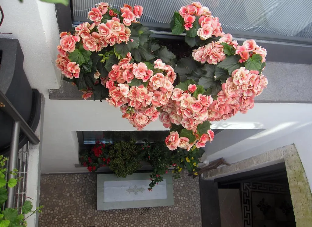 Monteleone Rocca Doria Brancadoria B&B 0*, Monteleone Rocca Doria איטליה